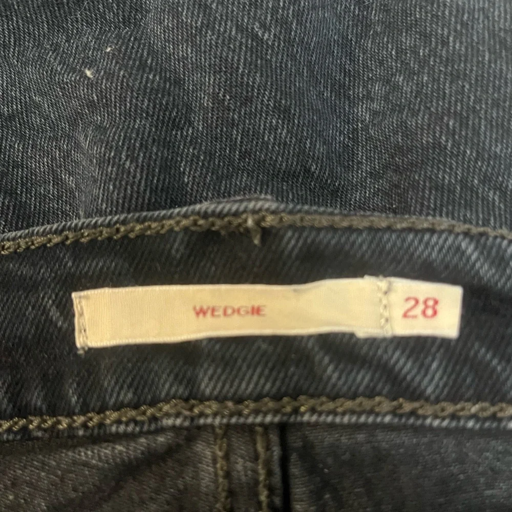 Levi’s Wedgie Jeans - Picture 4 of 5